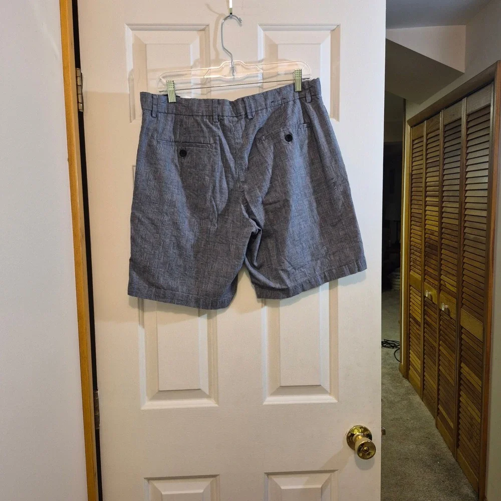 Banana Republic Aiden Club Short Mens‎ 34 Blue Plaid Cotton Spandex Slim Fit